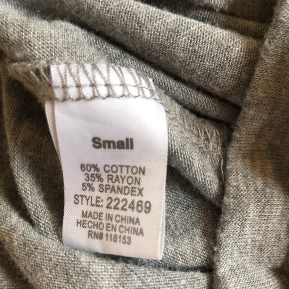 Poof lace up front top - Picture 6 of 6